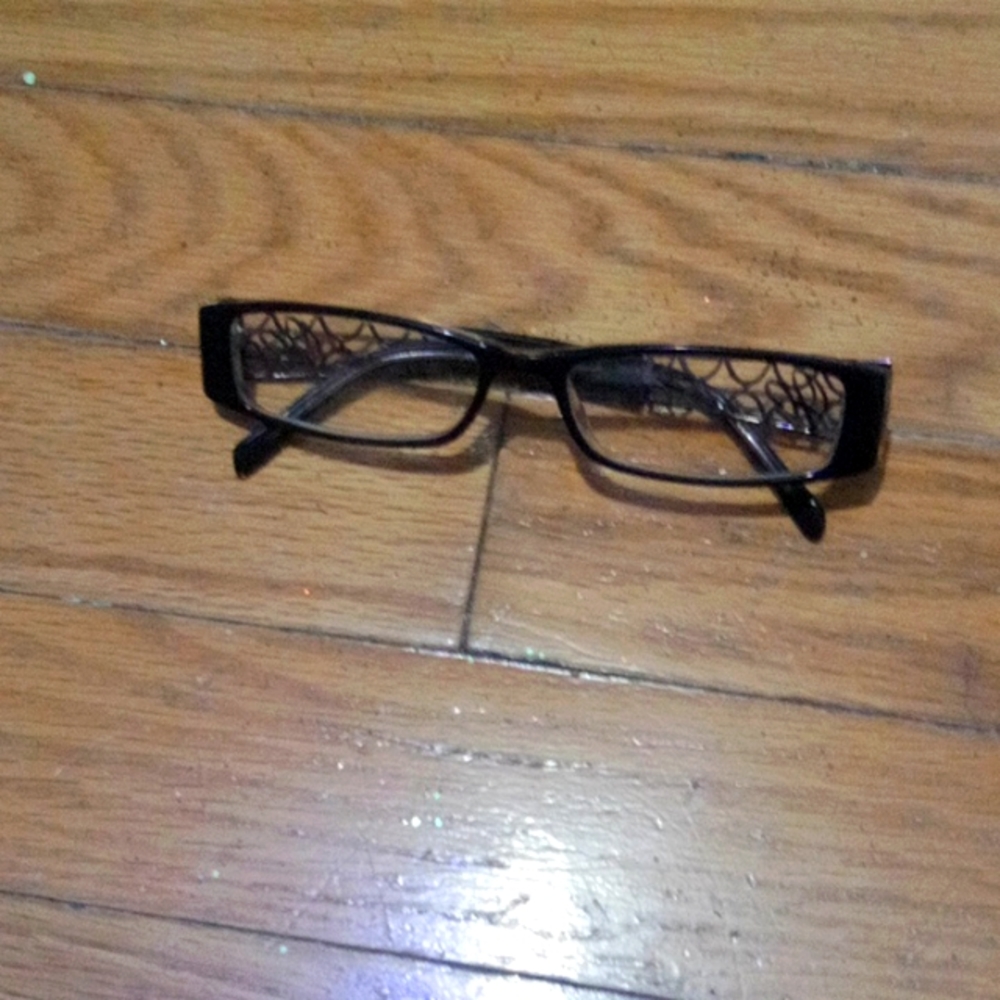 Reading glasses